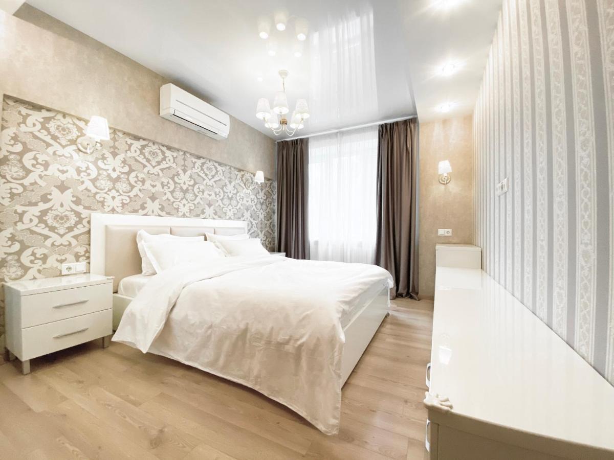 2-Bedroom Apartment Most City Area, Ekaterynoslav Square Dnipro Exterior foto